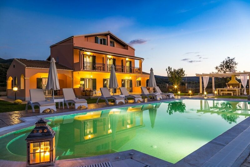 Гостиница Eleni Luxury Villa by White Dream Villas