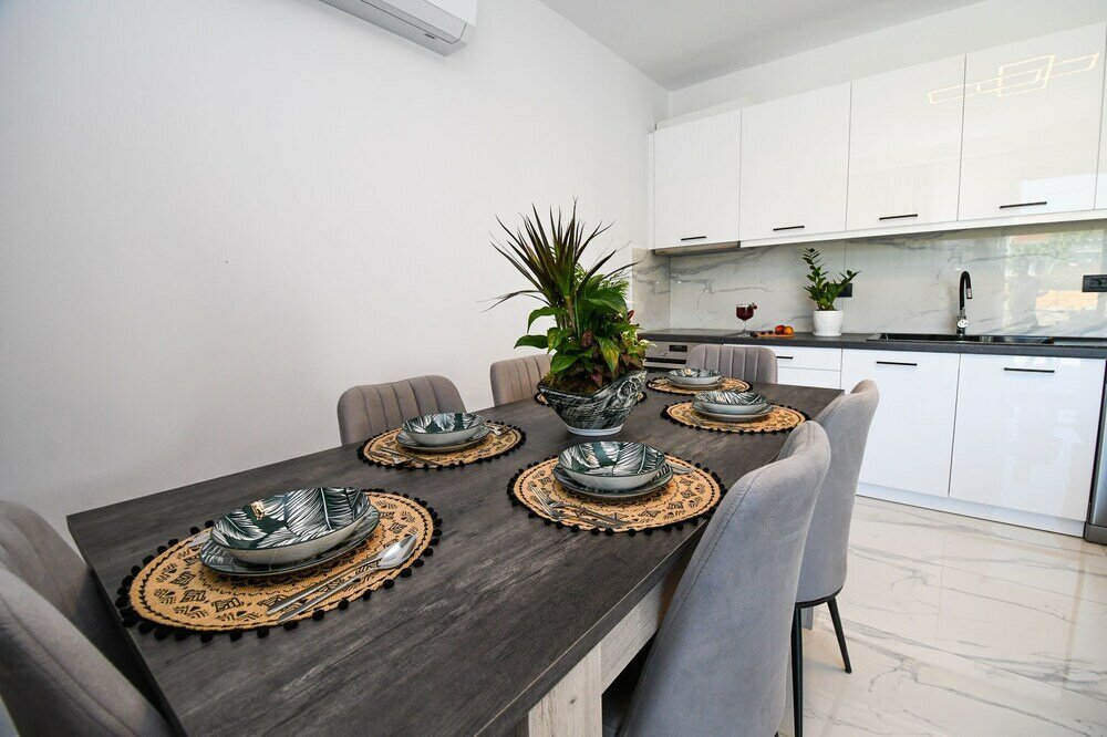 Фото Sun White Villa