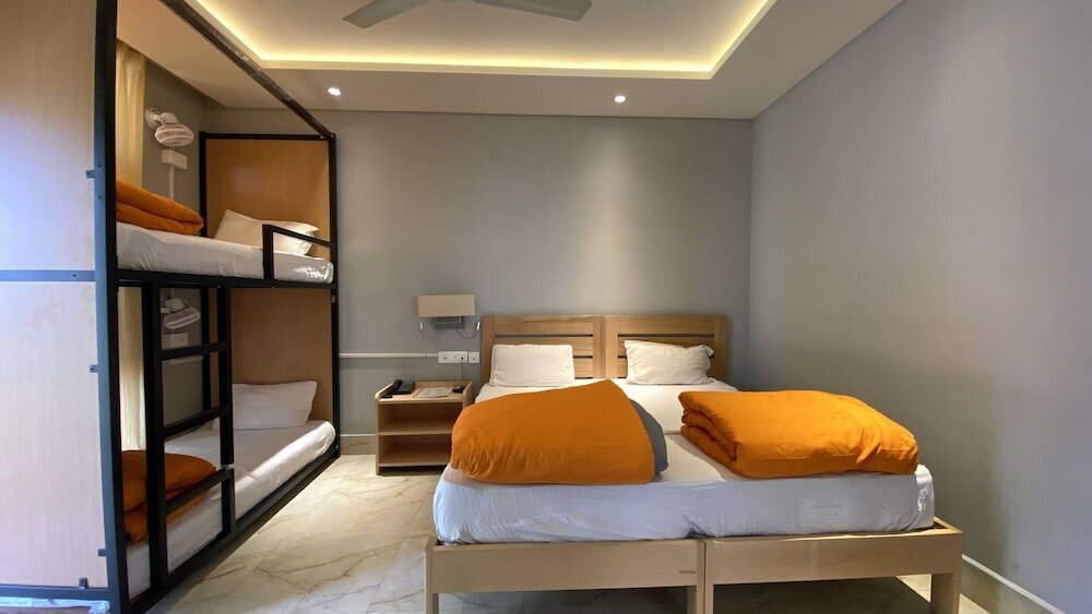 Фото Madpackers Bir