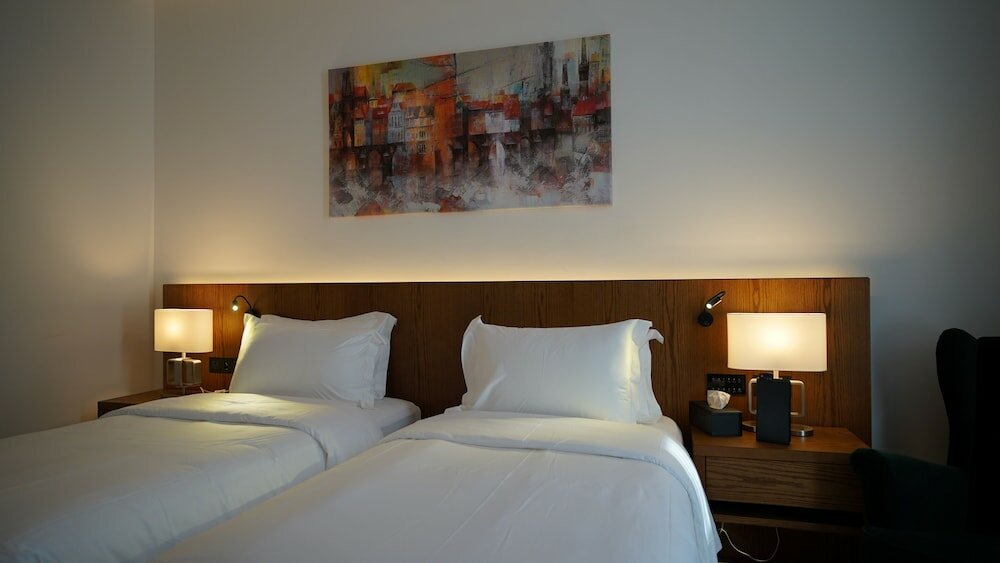 Фото Jasmine Garden Hotel