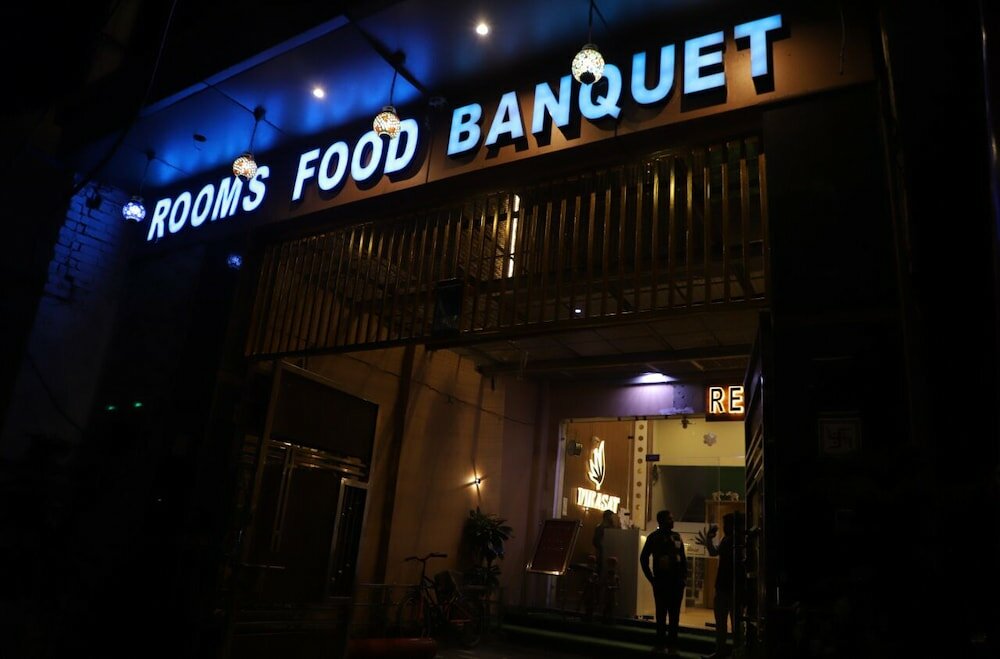 Фото отеля 2