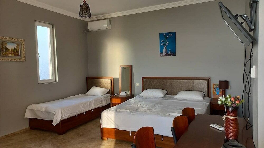 Фото Iveri Beach