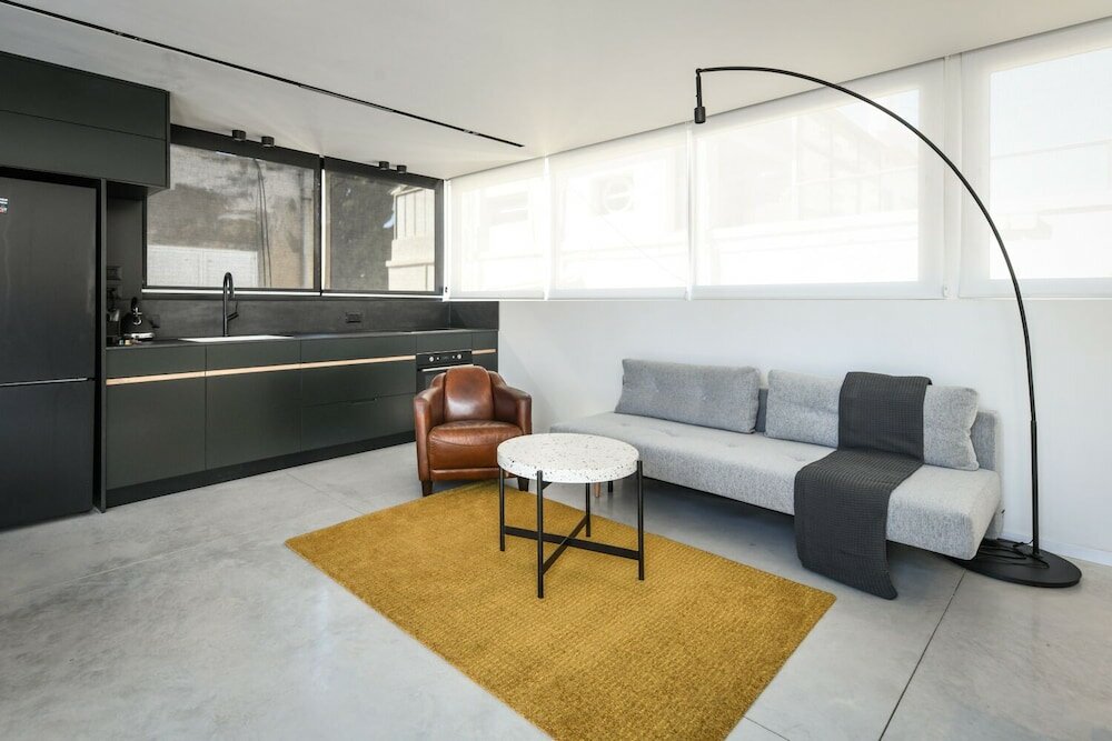 Фото Vibrant and Modern Apartment in Tel Aviv