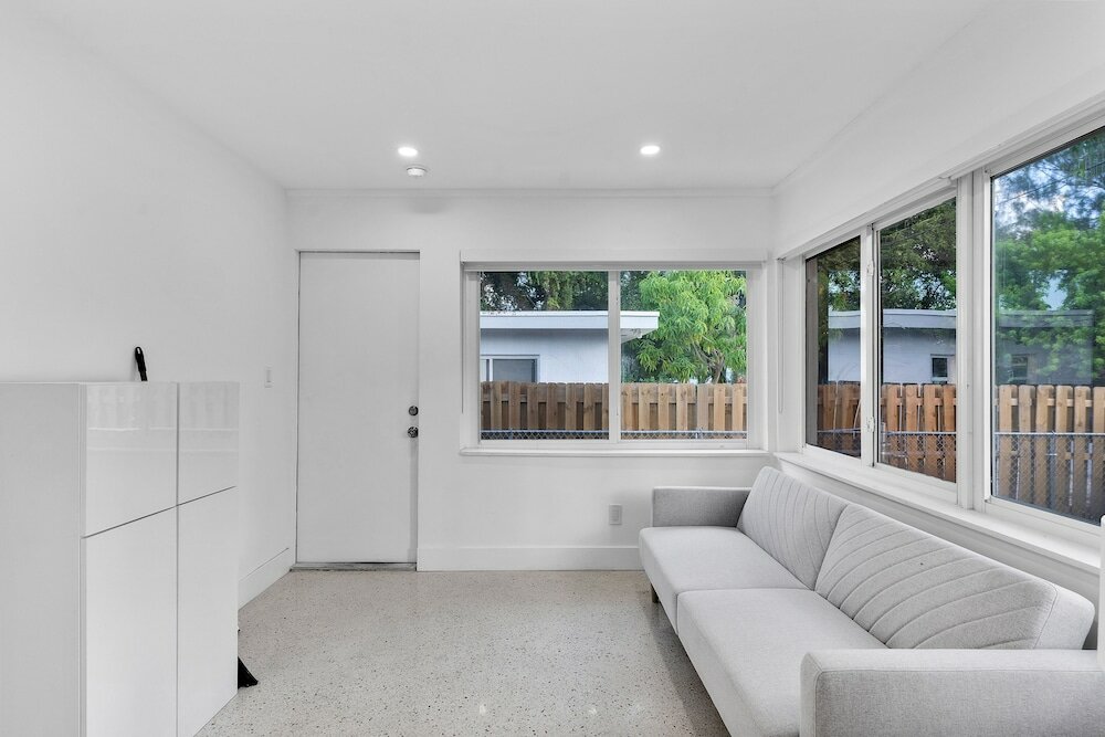 Фото Superior Design District 3bd Home