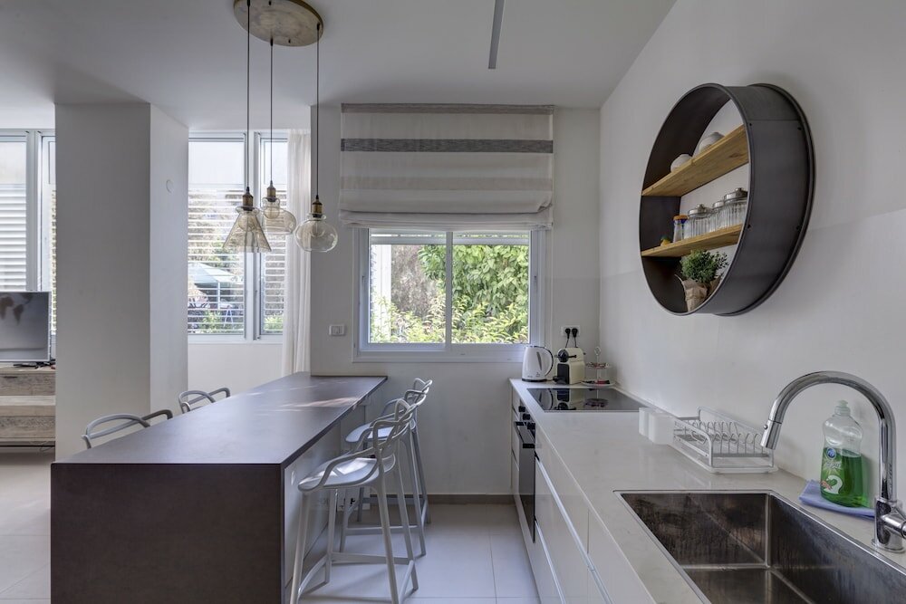 Фото Central17 by Tlv2rent