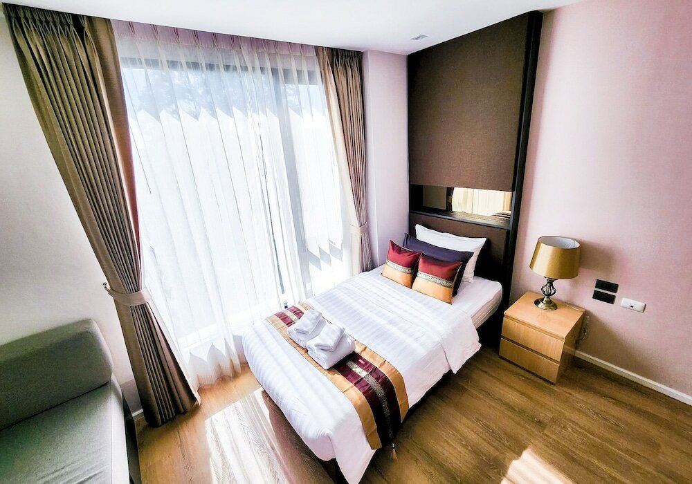 Фото The Heaven at Star Hill Condo