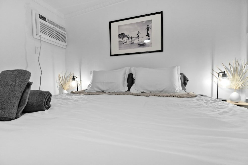 Фото Chateau Michael Luxury Brickell Villa with Pool