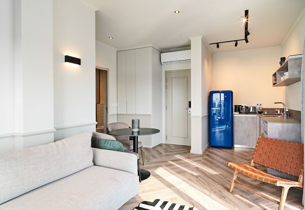 Фото Liv The City Suites