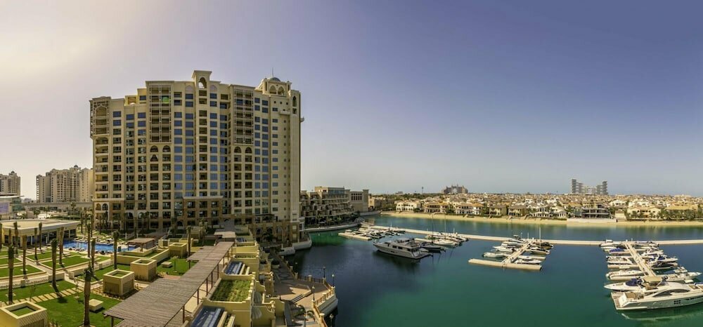Short-term housing rental Exclusive Apt w Seafront Views Over Palm Jumeirah, Dubai, photo