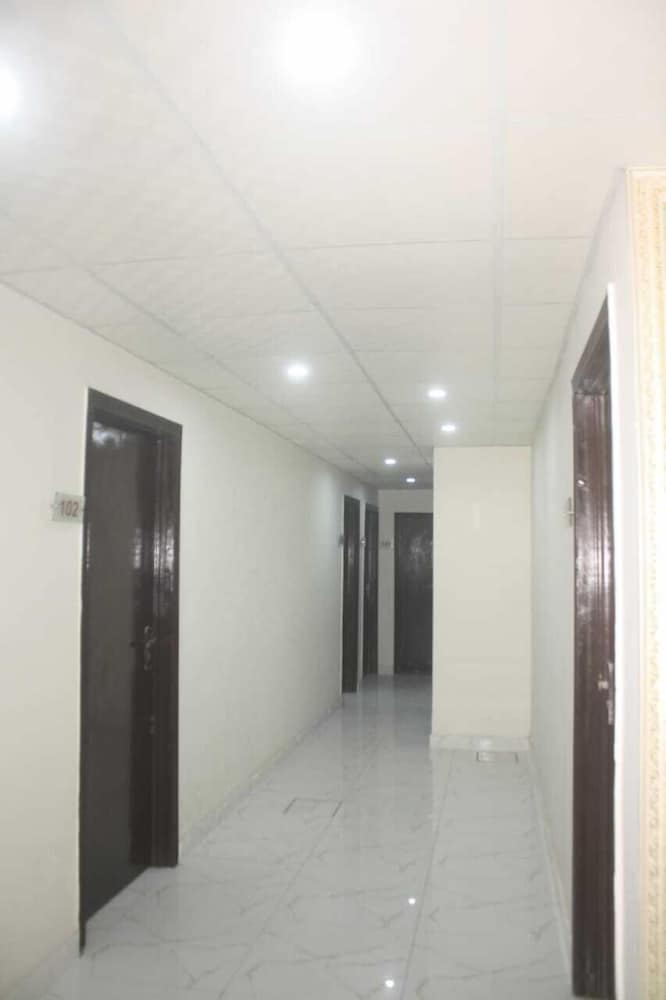 Фото Hotel Shadman