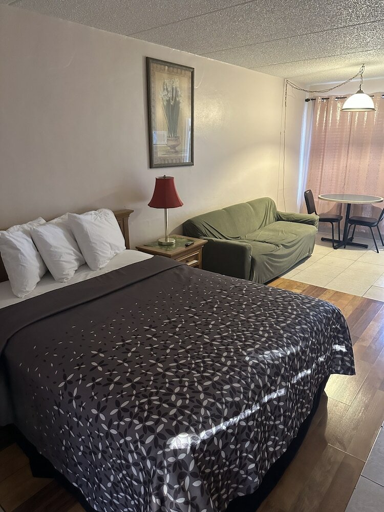 Фото The Floridian Inn