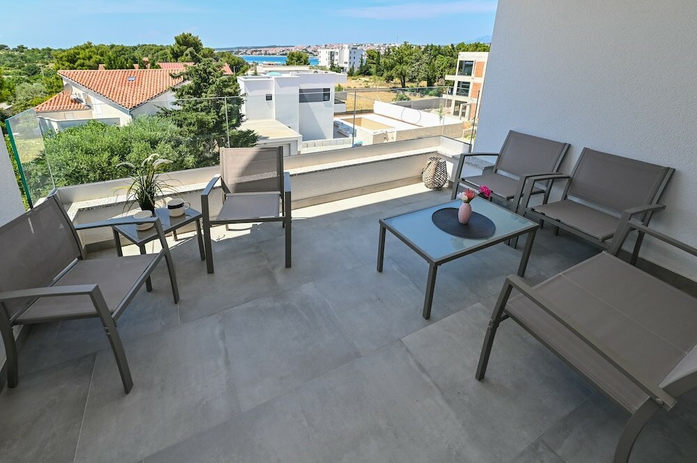 Фото Apartments Olive Garden 2