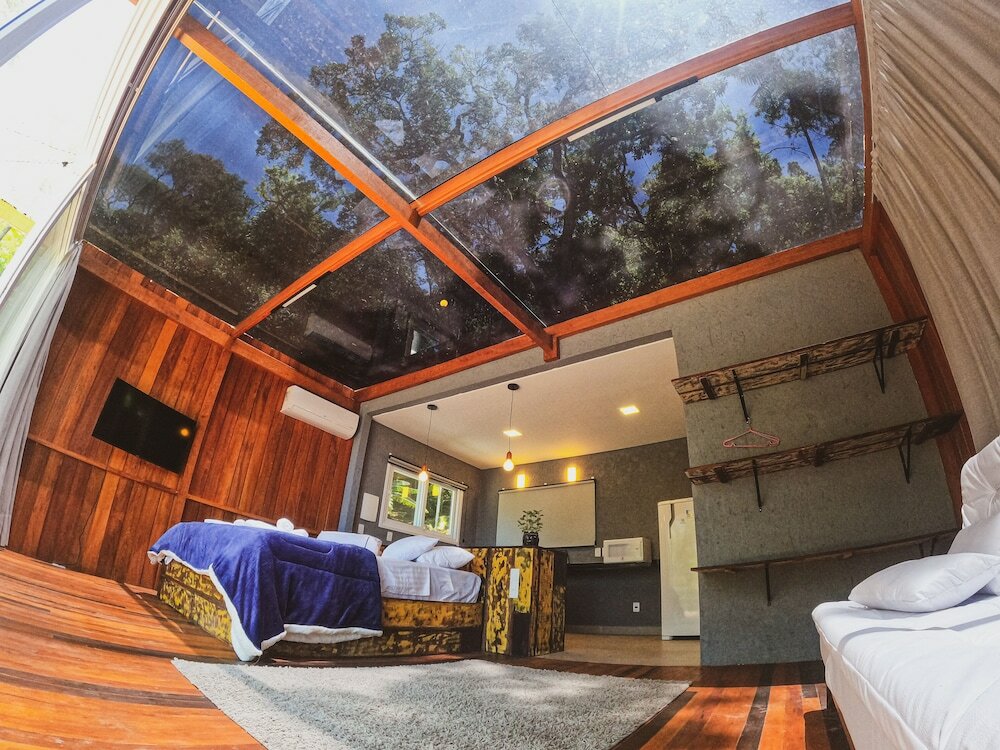 Фото Casa de Vidro - Hospedar com Propósito