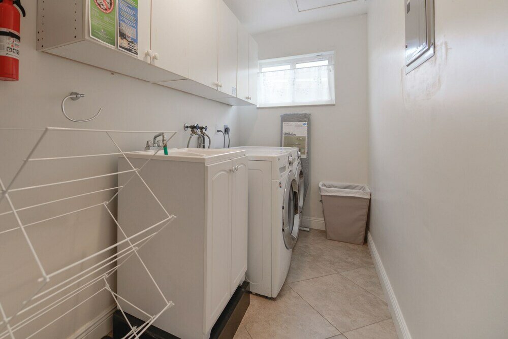 Фото Luxurious 3br Pool House. Lovely Place