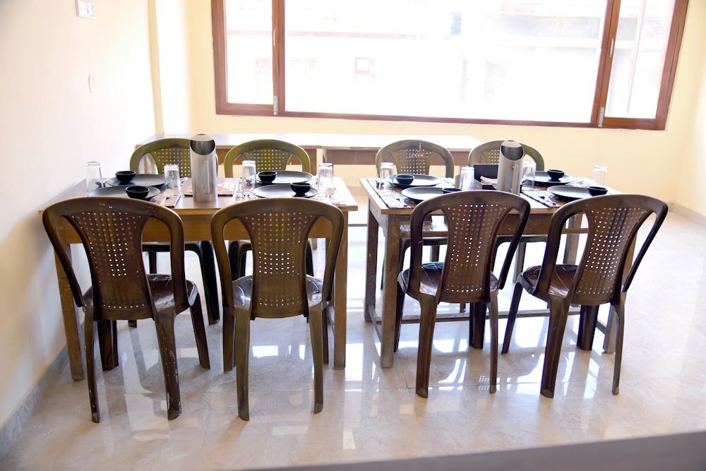 Фото Hotel Uphar