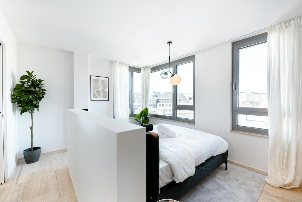 Фото Pristine 2br Apt in Ville Haute District