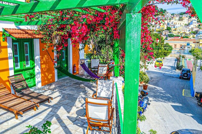 Гостиница Symi Garden Studios в Сими