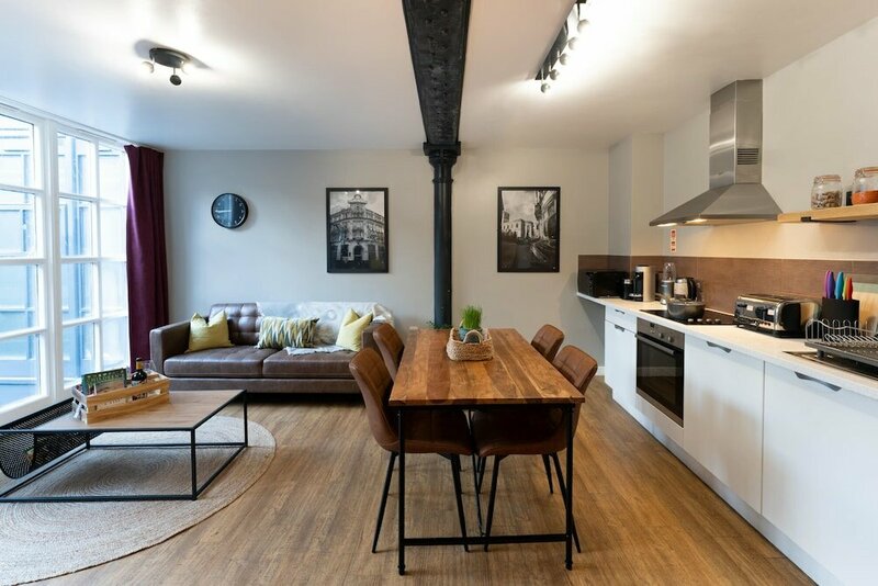 Апартаменты High Street Town House