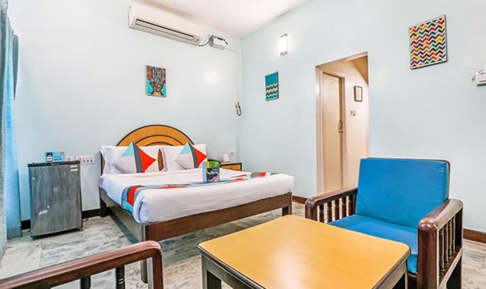 Фото Oyo 7829 Santhi inn