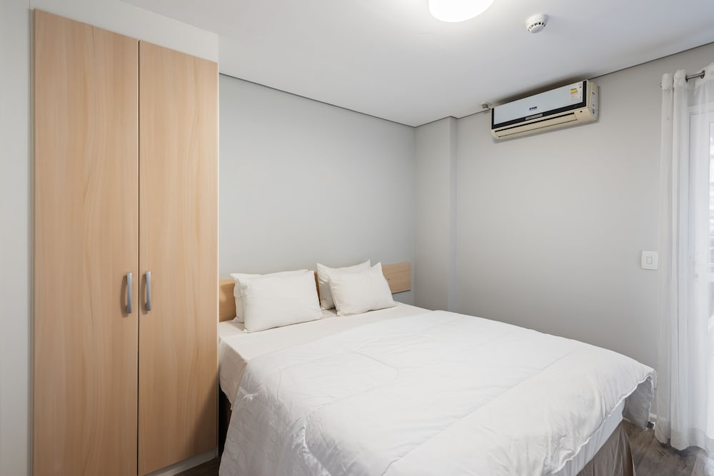 Фото Higienópolis the Standard Residence