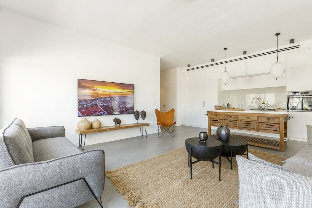 Фото AirTLV-Bazel Apartment With Balcony