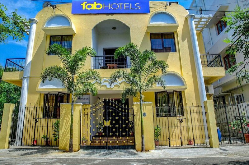 Гостиница Fabhotel Roselle Stays