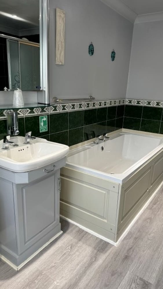 Фото The Railway Sleeper Lodge