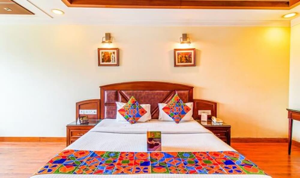 Фото Fabhotel South View