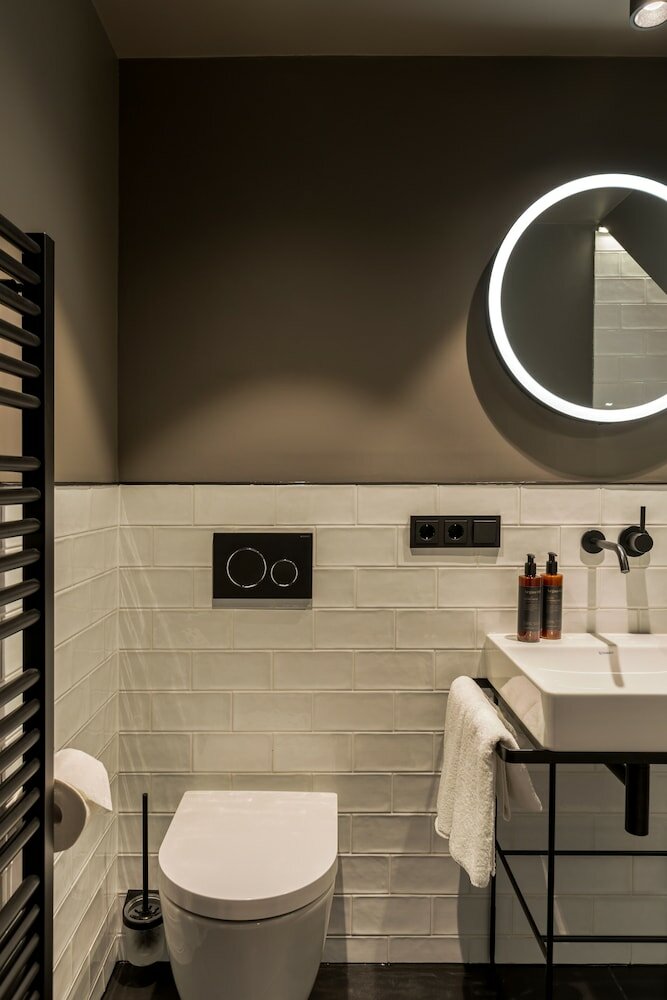 Фото The Adams - Self Check-in Design Hotel