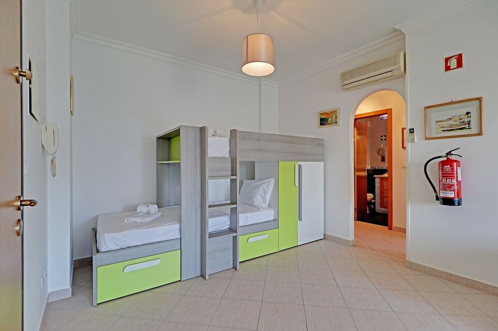 Фото Armação De Pera Central by Homing