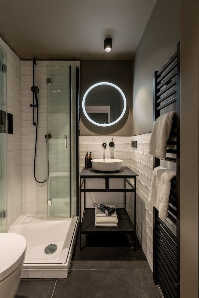 Фото The Adams - Self Check-in Design Hotel