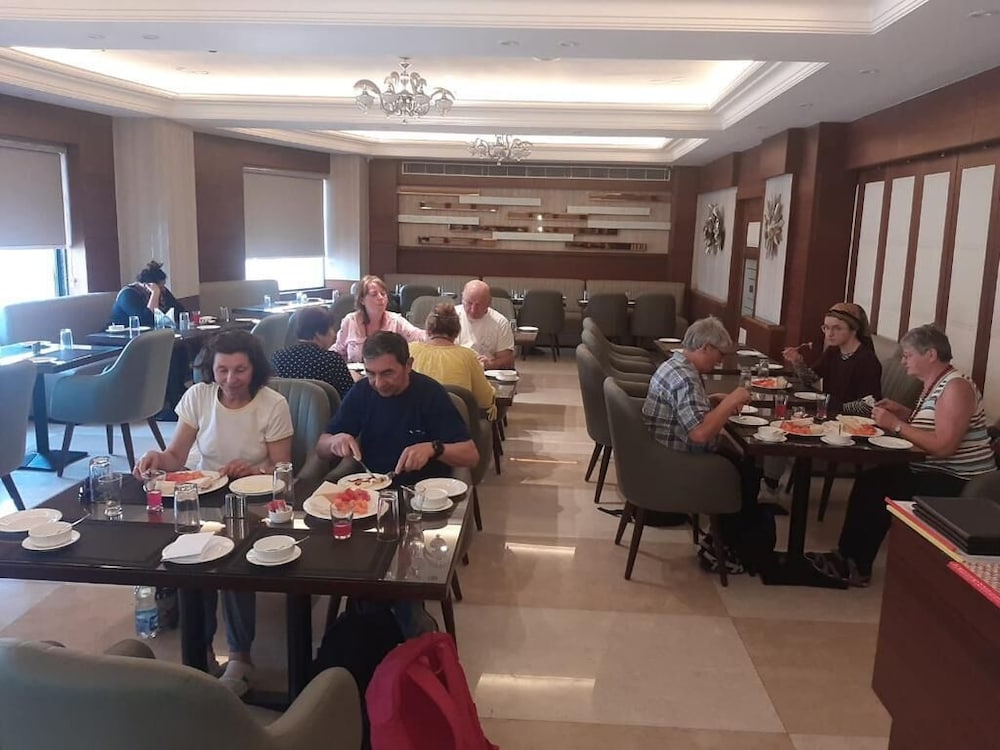 Фото Arcadia Hotel