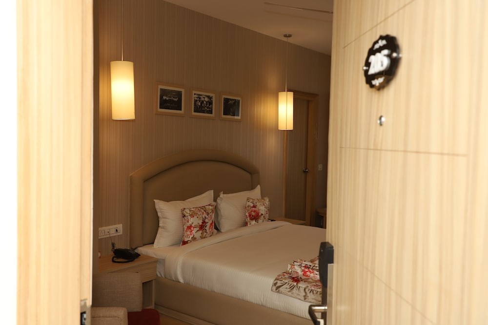 Фото Hotel Mayvilas