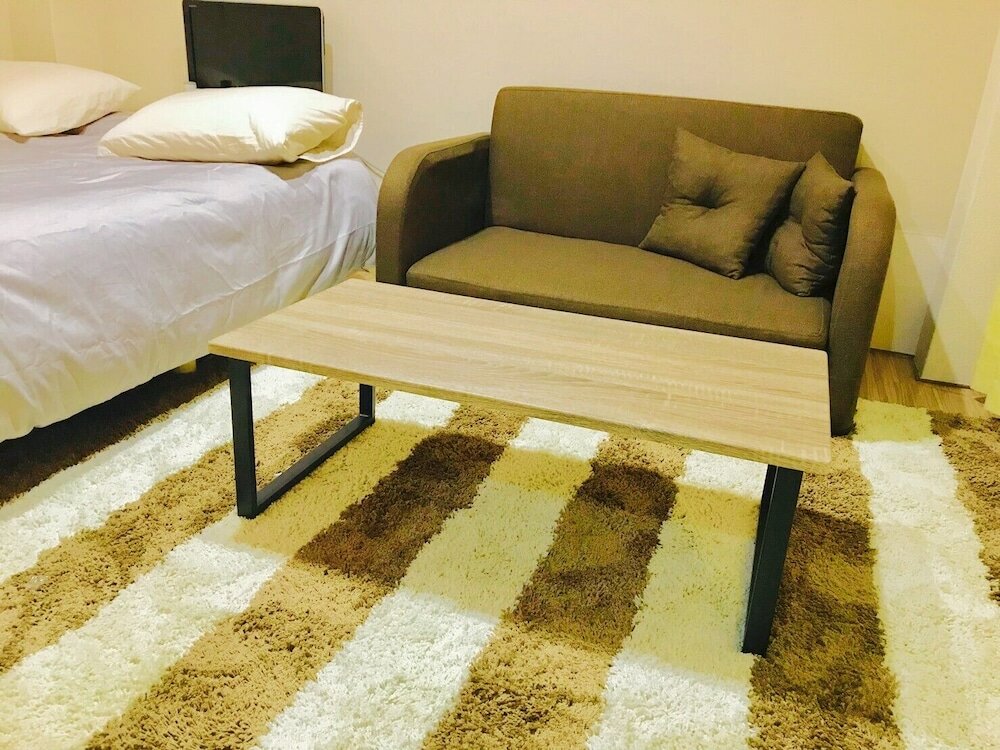 Фото Local Nishijin Apartment