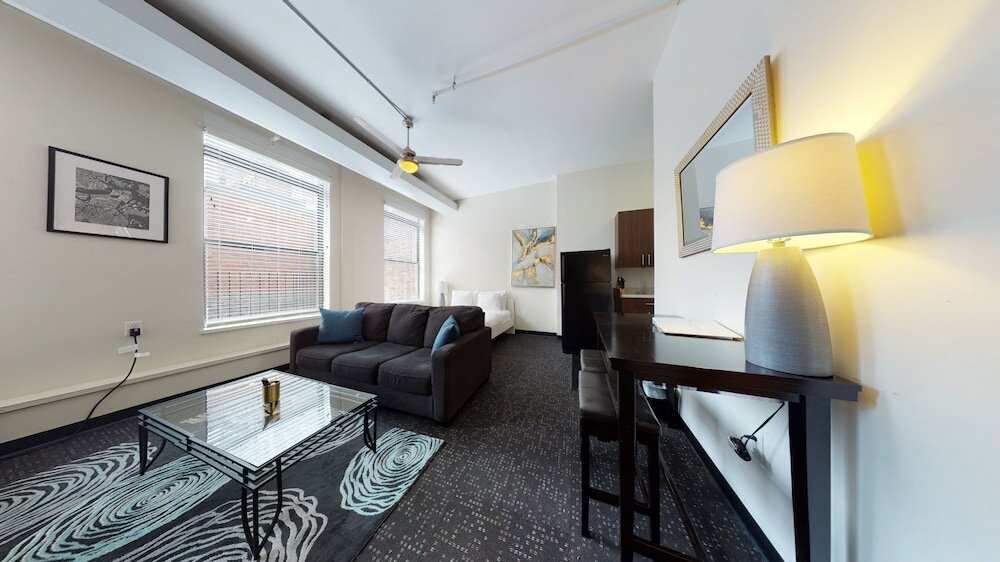 Фото Temple Place Suites