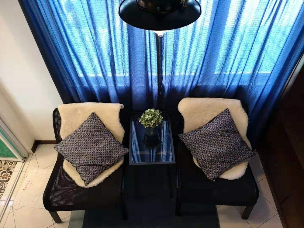 Фото Aurora Court