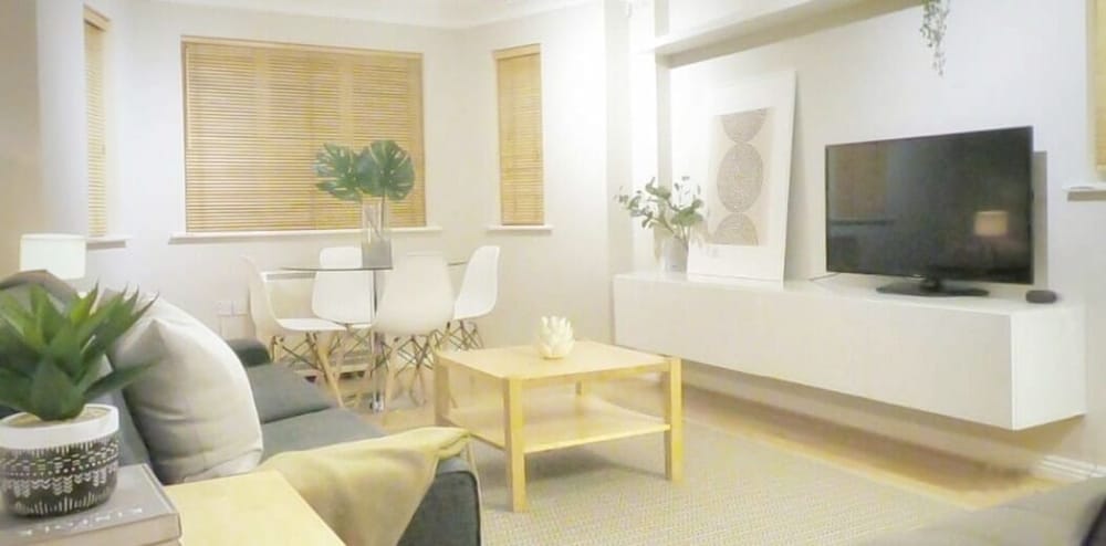 Фото Central Spacious & Stylish Apartment