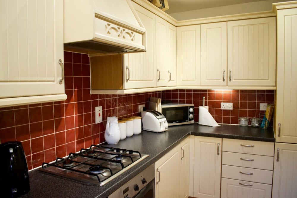 Фото Bright Apartment Close to City Centre