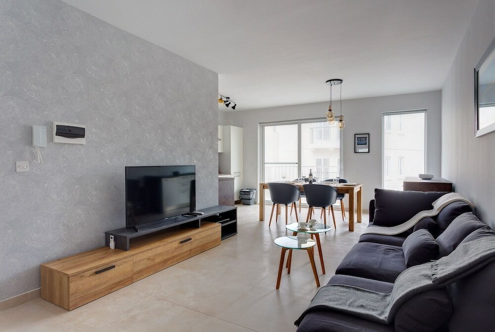 Фото Brand New Designer Finished Apartment, Central Location