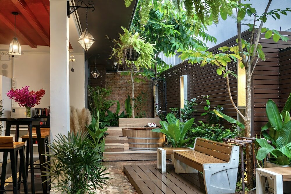 Фото Red Door Heritage Hotel