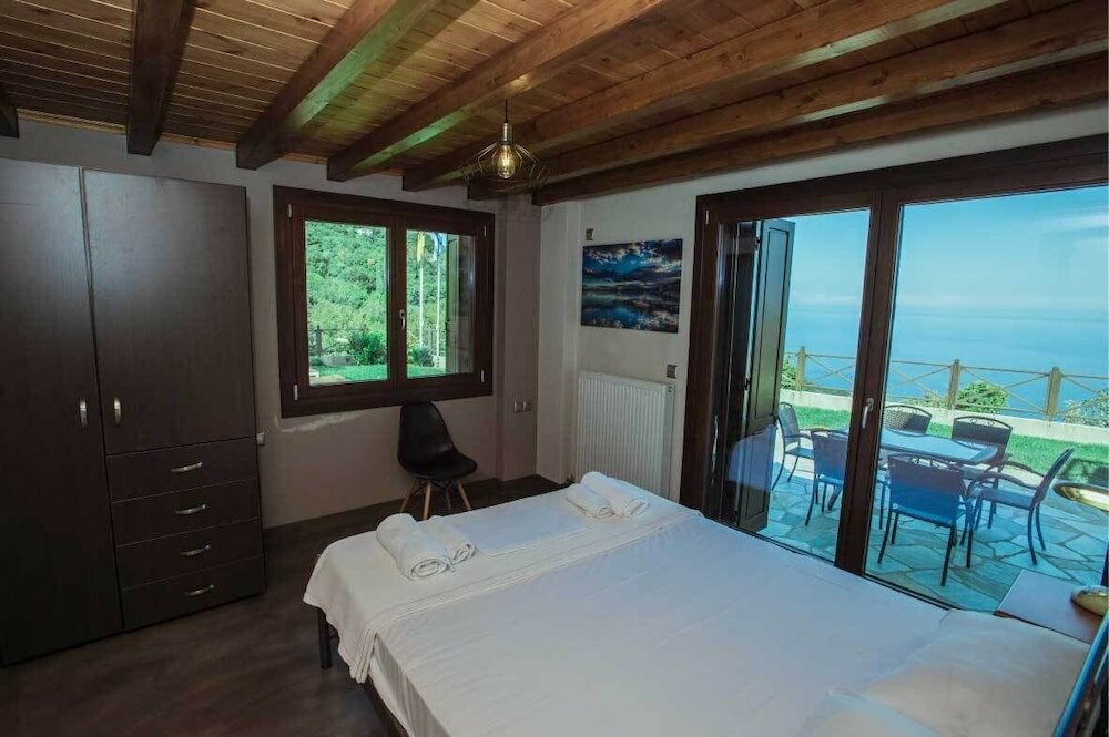 Фото Villa Mylopotamos