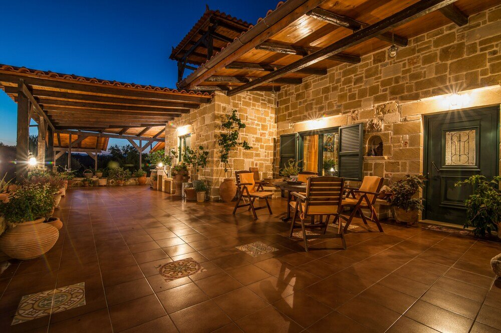 Фото Athina Traditional Villa