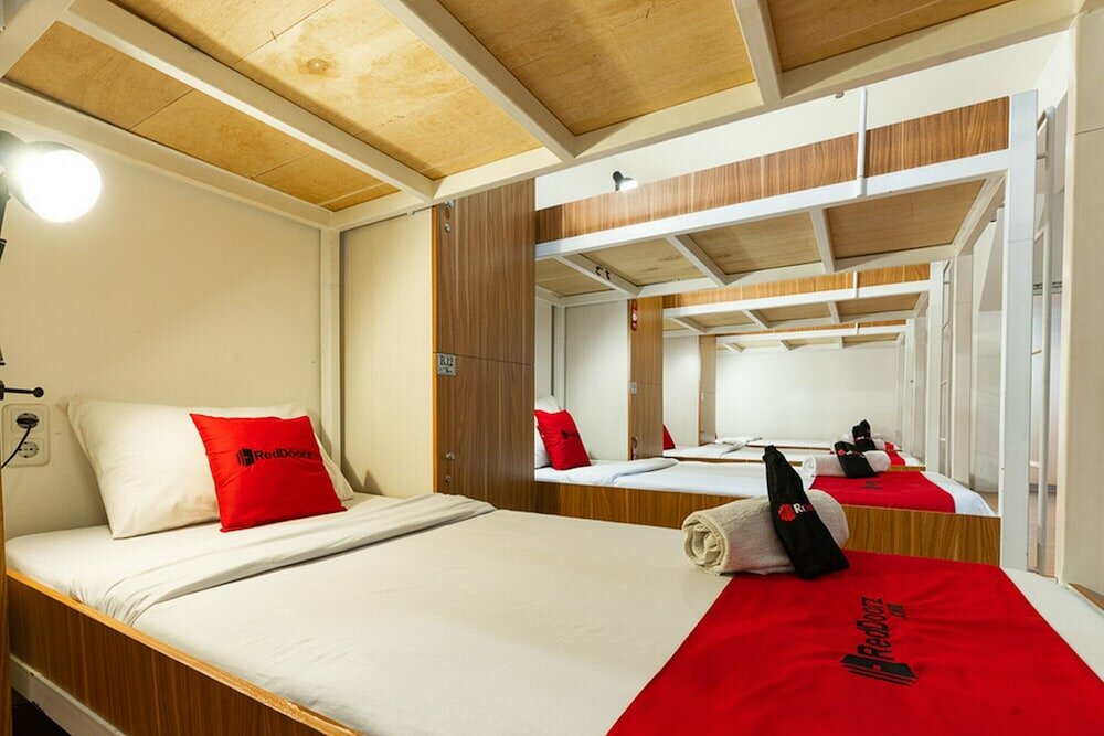 Фото RedDoorz Hostel @ Dago 2