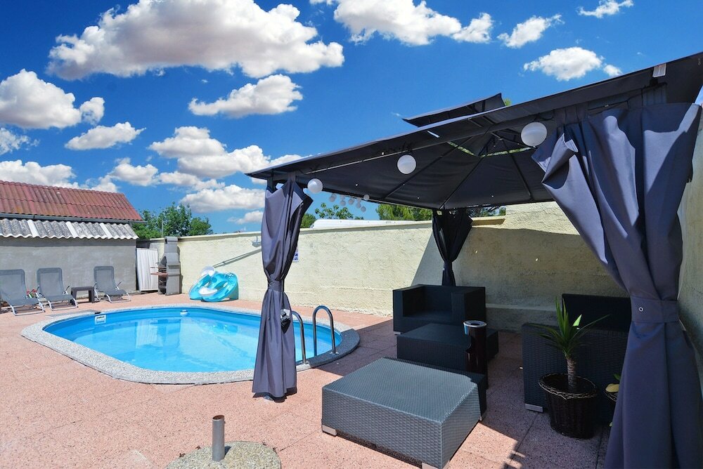 Фото Apartment 1976