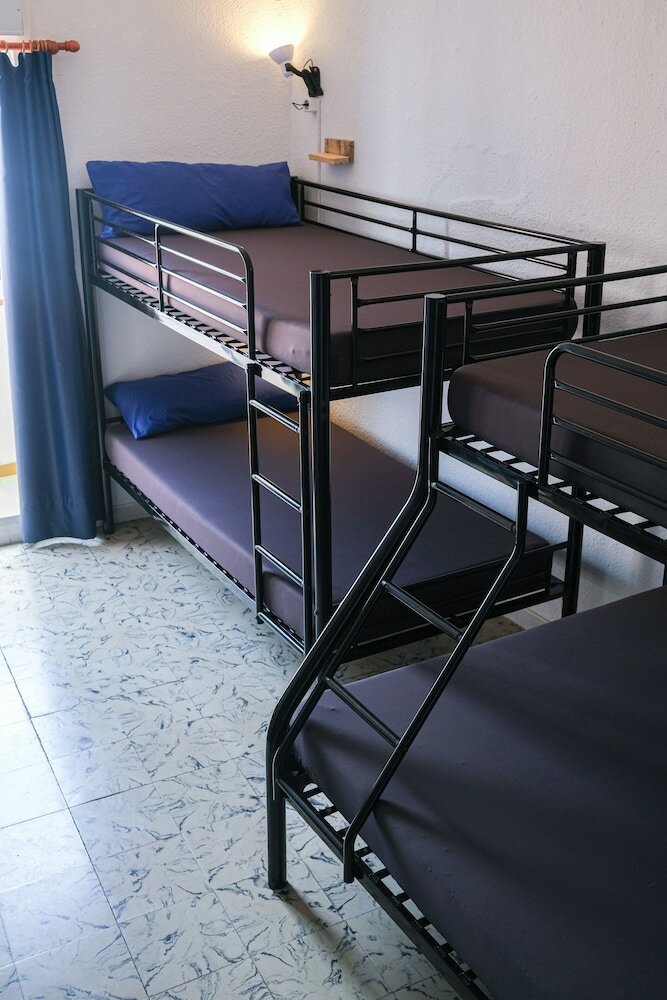 Фото Mana Mana Youth Hostel