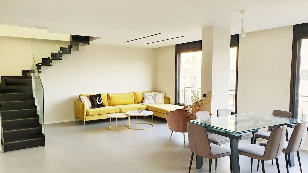 Фото Апартаменты Design 3 Bdr Huge Rooftop Beach Side Tl57