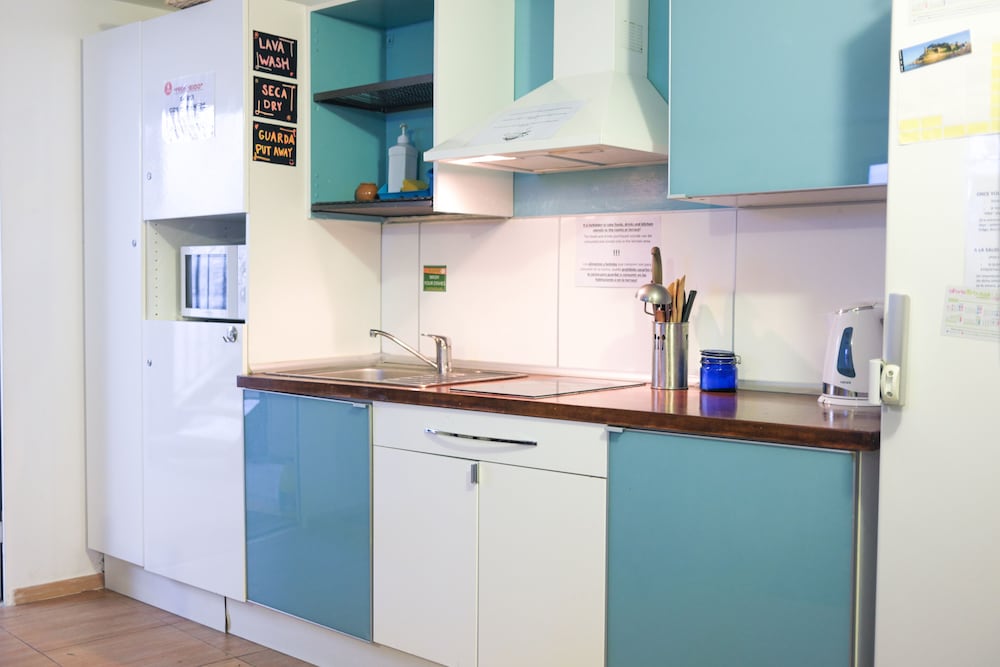 Фото Mana Mana Youth Hostel