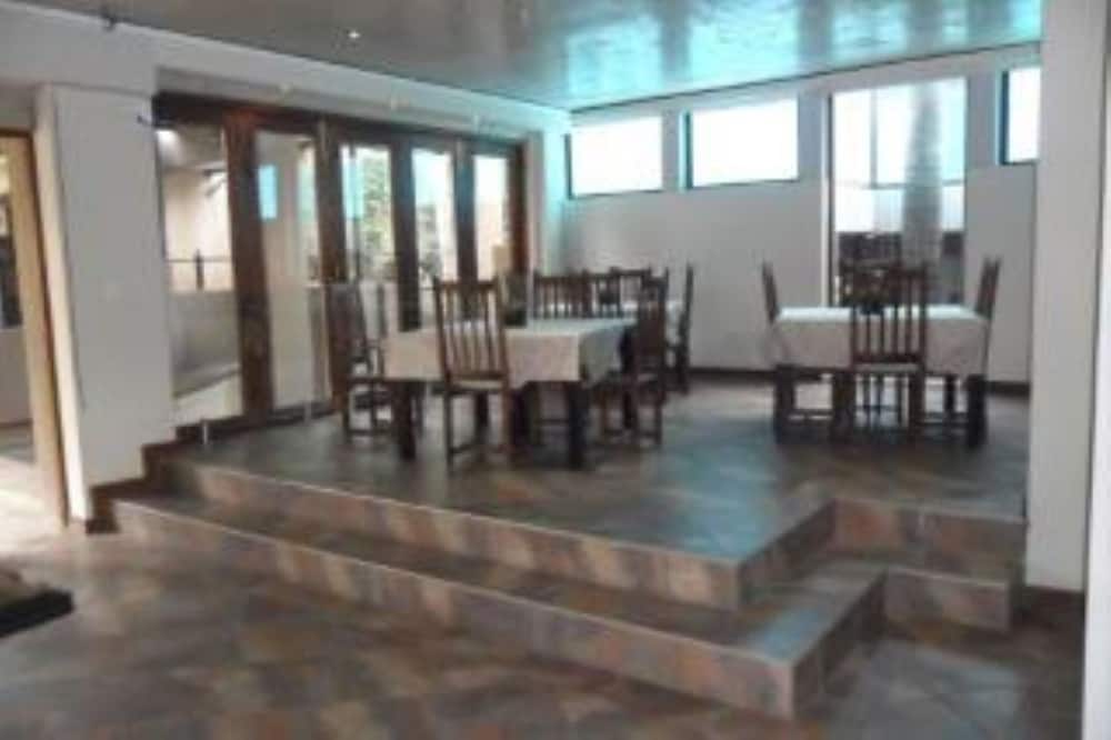 Фото Inn On Mars