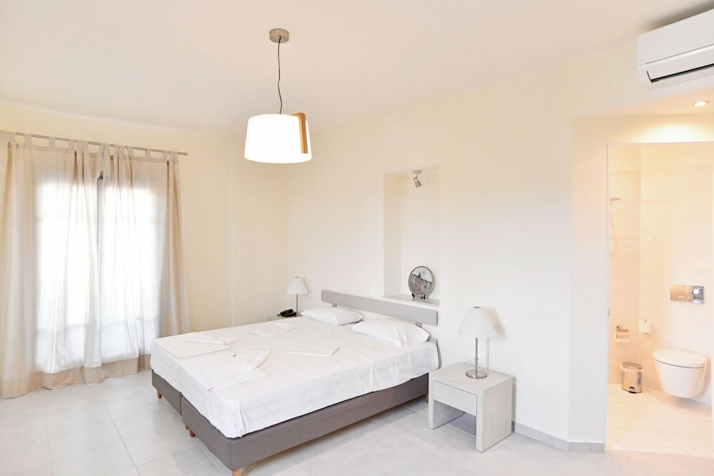 Фото Erato Hotel