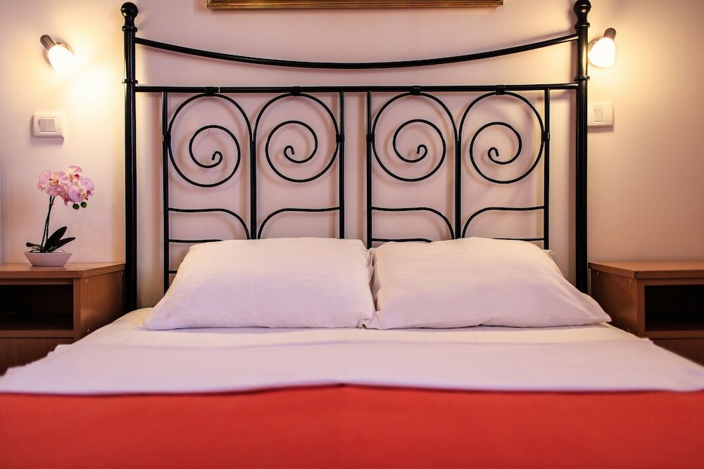 Фото Apartmani Luka - Vila Brzulović